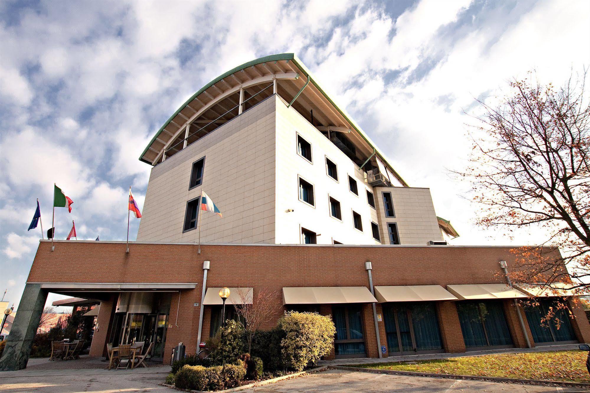 Point Hotel Piove di Sacco Bagian luar foto